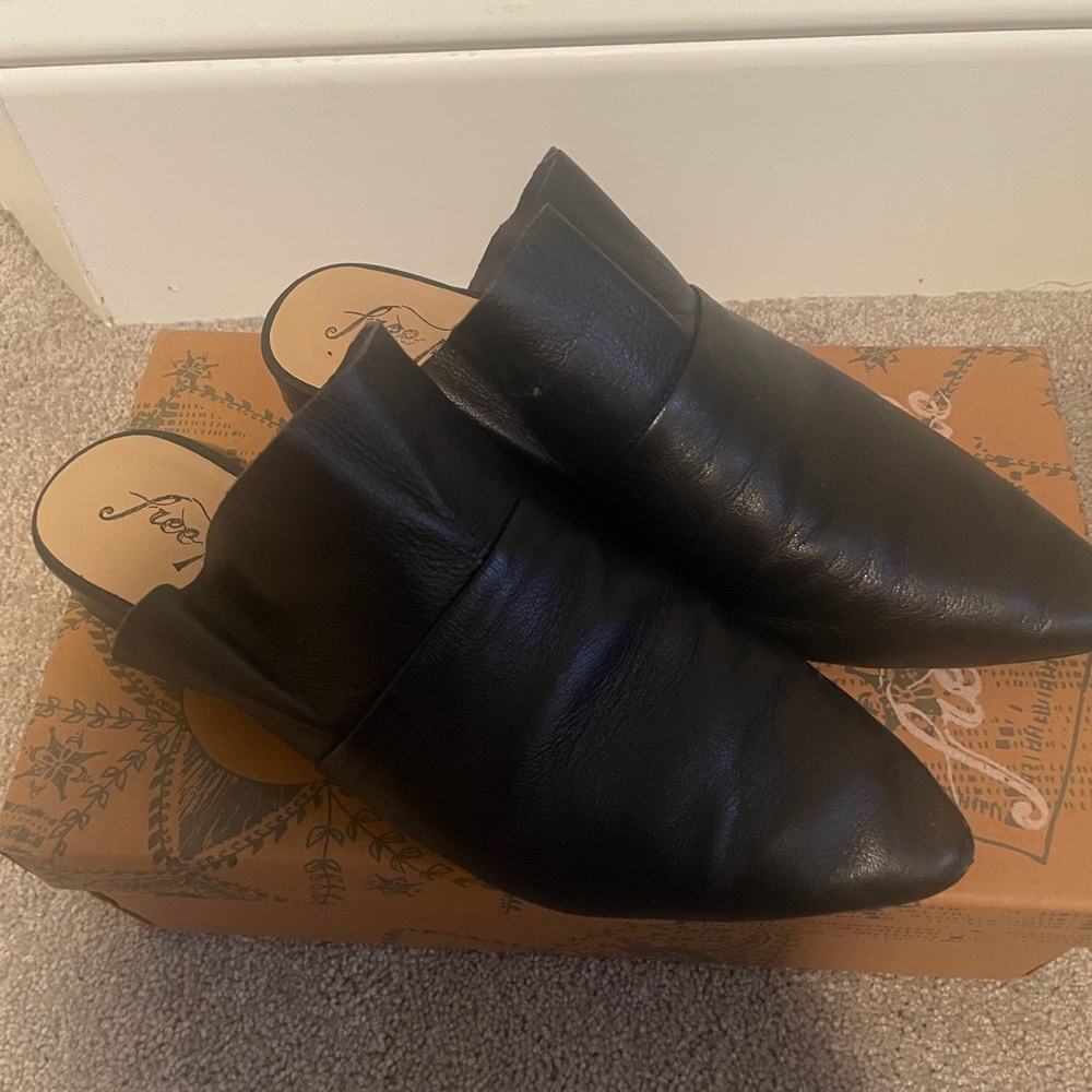 Free People slides